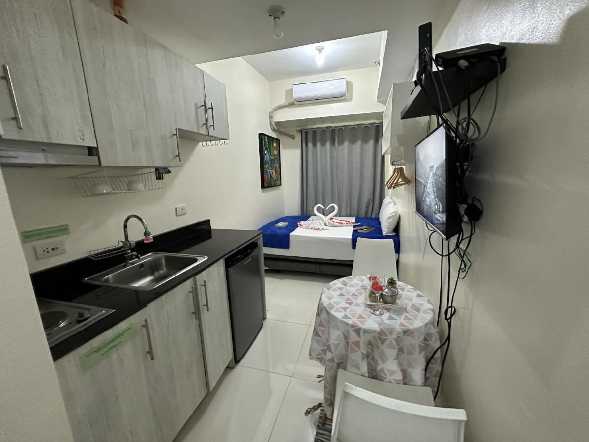 Stays At Green Residences 1 Studio Room Couples Bed With Complimentary Breakfast For 2 Manila Dış mekan fotoğraf